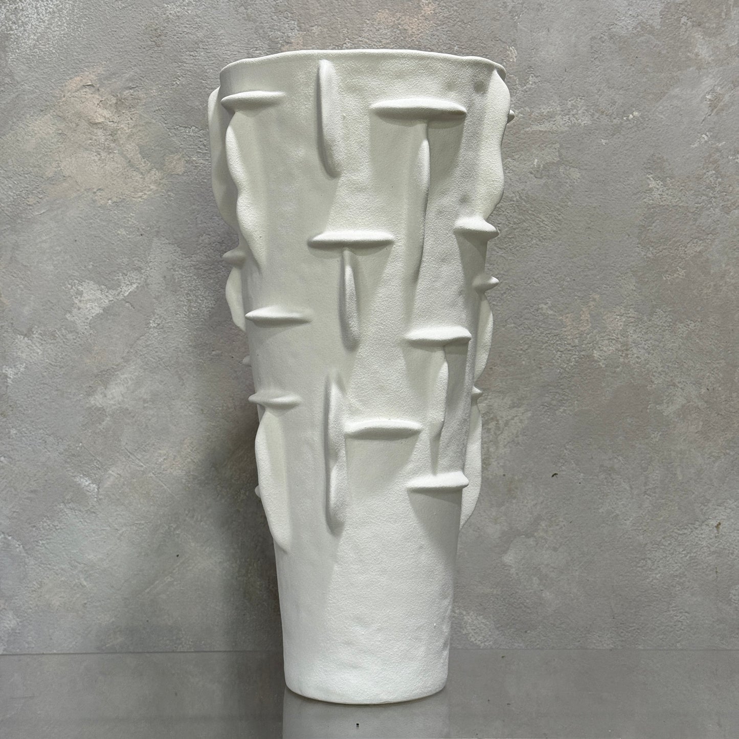 Kaito Vase in White